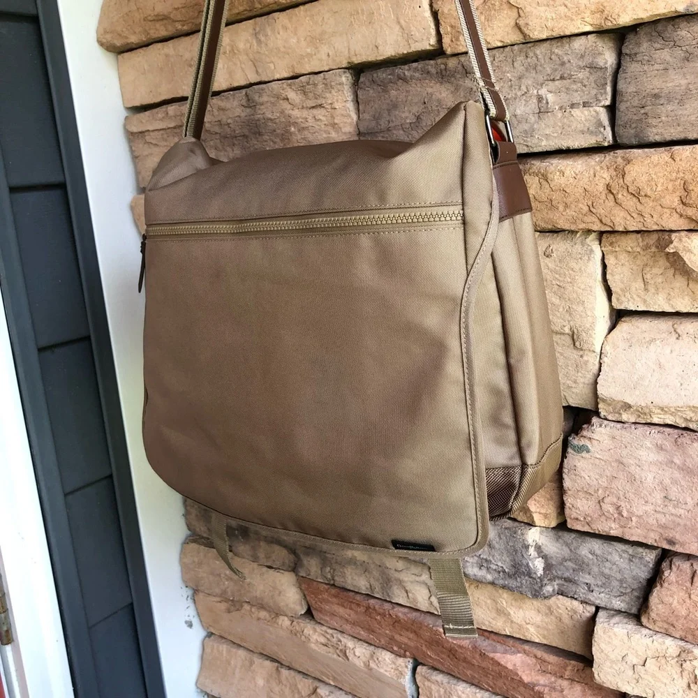 Goodfellow & Co tan laptop bag Like New